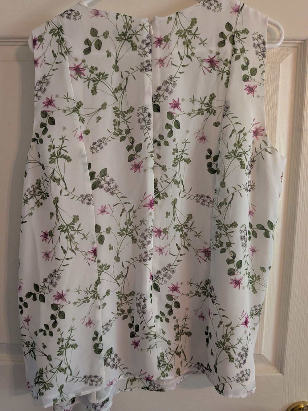 Ann Taylor White Floral Sleeveless Top with Pink & Green Accents - Picture 4 of 5